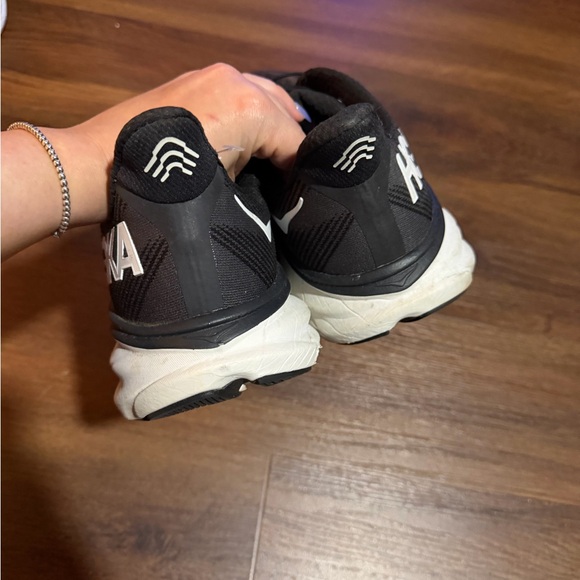 HOKA CLIFTON BLACK / WHITE LACE-UP SNEAKERS 11.5 running active casual $155 - Picture 3 of 7